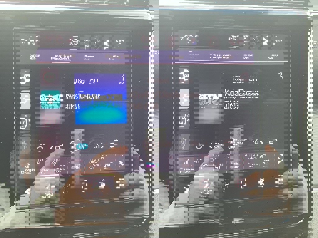 New 2025 Jeep Grand Cherokee Laredo w/ Luxury Tech Group I image 16