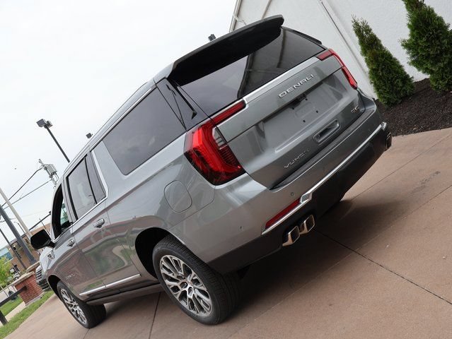 New 2026 GMC Yukon XL Denali w/ Denali Reserve Package AWD/4WD image 3