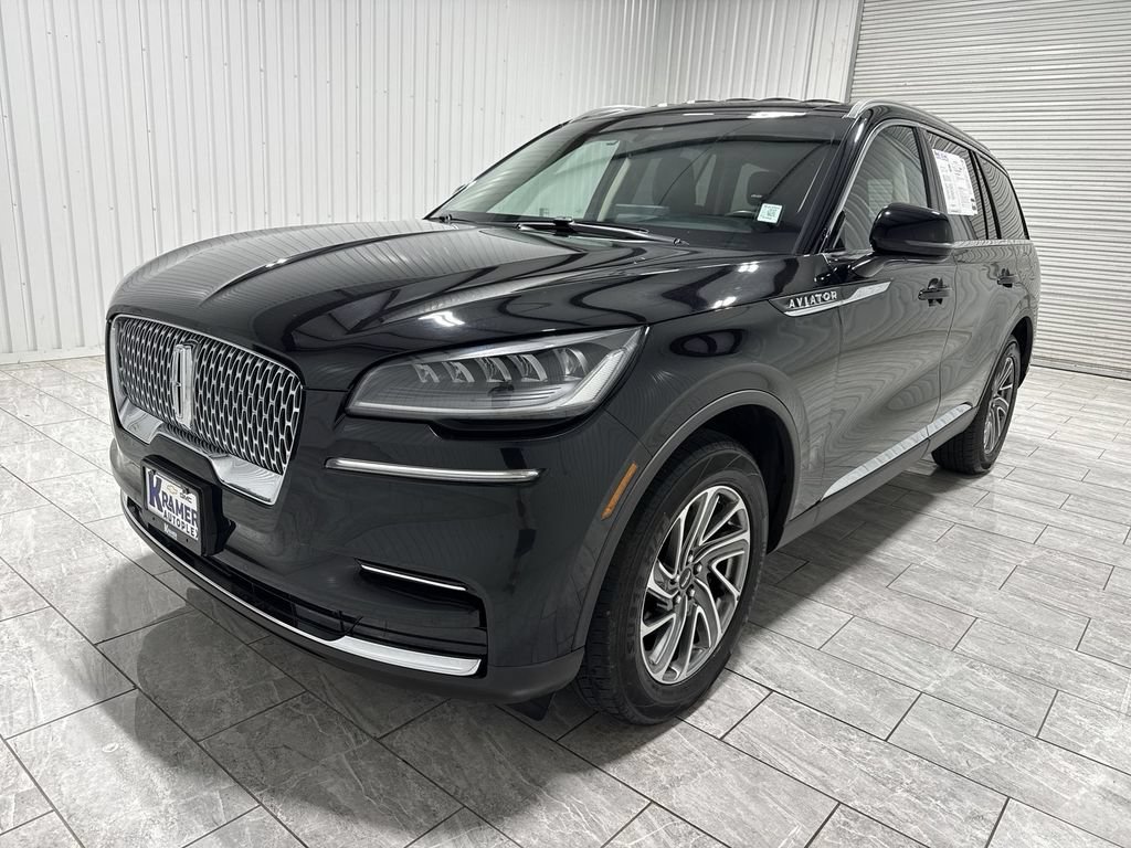 Used 2023 Lincoln Aviator AWD image 1