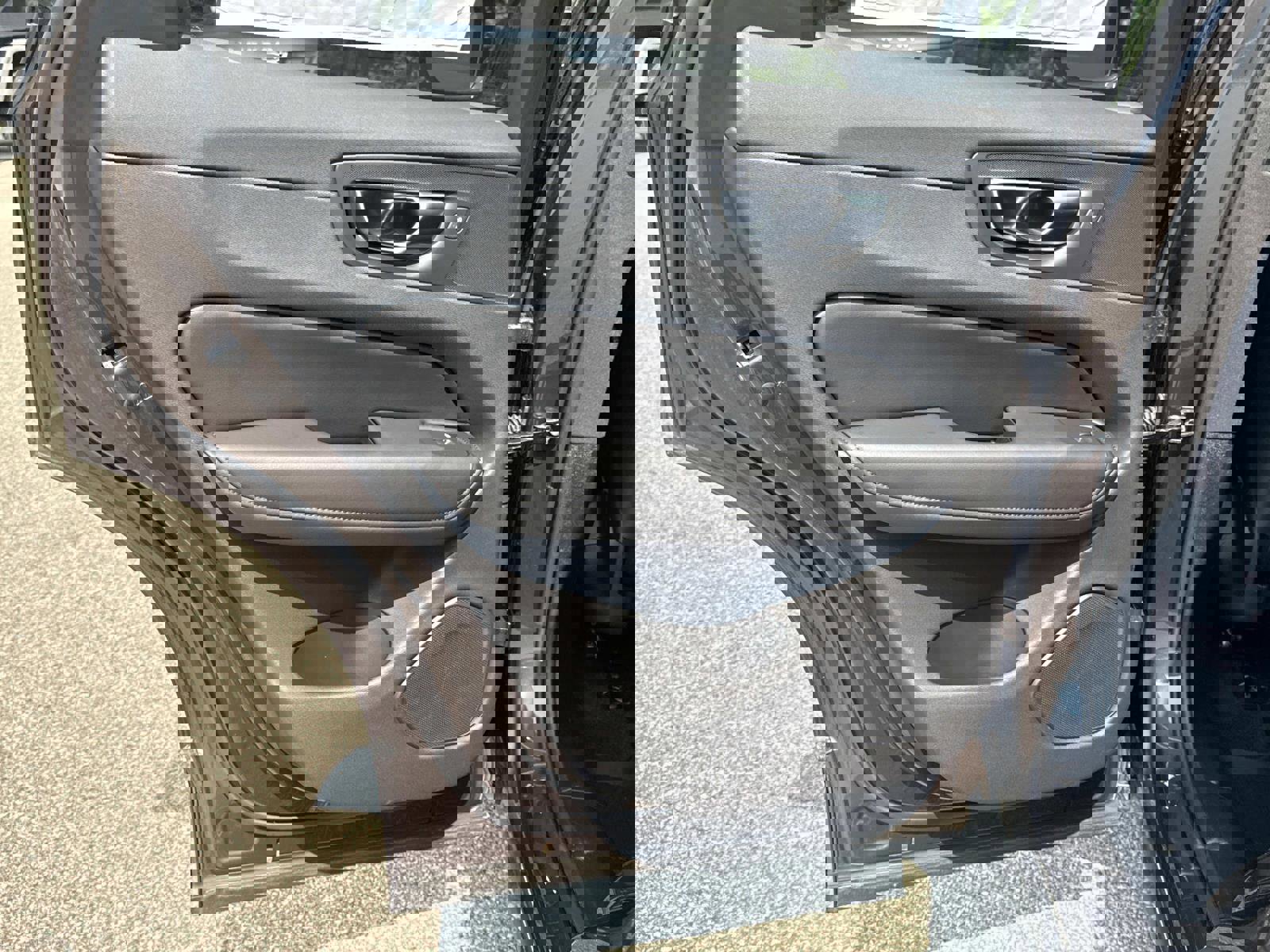 Certified 2025 Volvo XC60 B5 Plus w/ Climate Package image 11