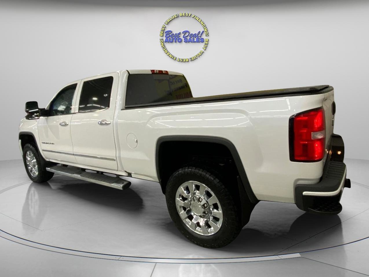 Used 2018 GMC Sierra 2500 Denali w/ Duramax Plus Package image 4