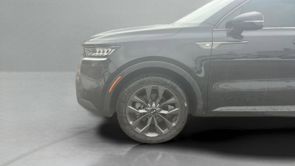 Used 2021 Kia Sorento EX w/ EX AWD X-Line Package image 9