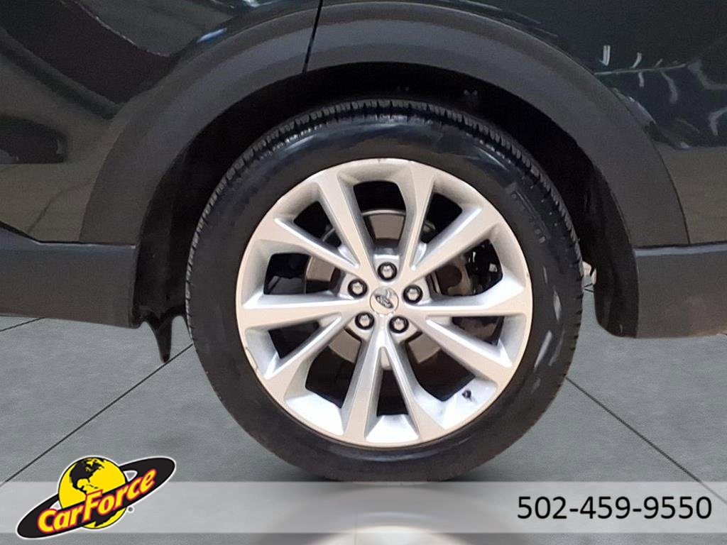 Used 2023 Ford Explorer Platinum w/ Technology Package image 8