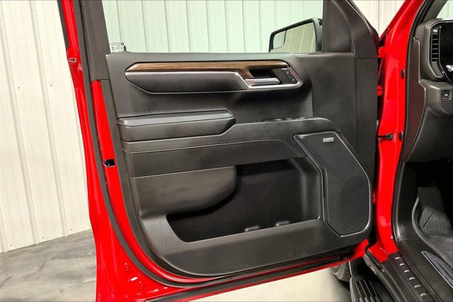 Used 2023 Chevrolet Silverado 1500 RST w/ Convenience Package II AWD/4WD image 23