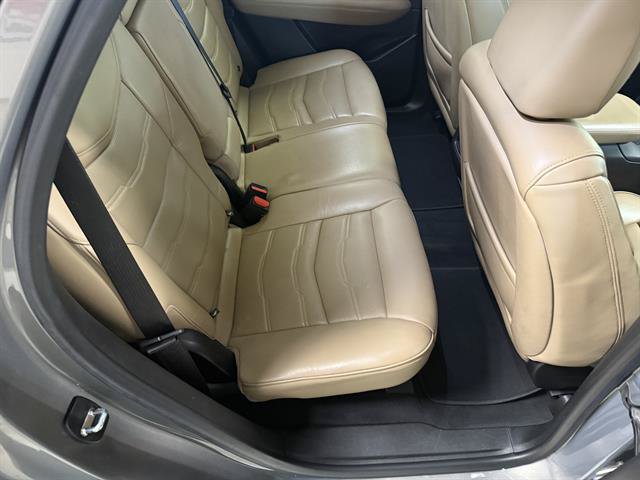 Certified 2018 Cadillac XT5 Platinum w/ Driver Assist Package AWD/4WD image 9