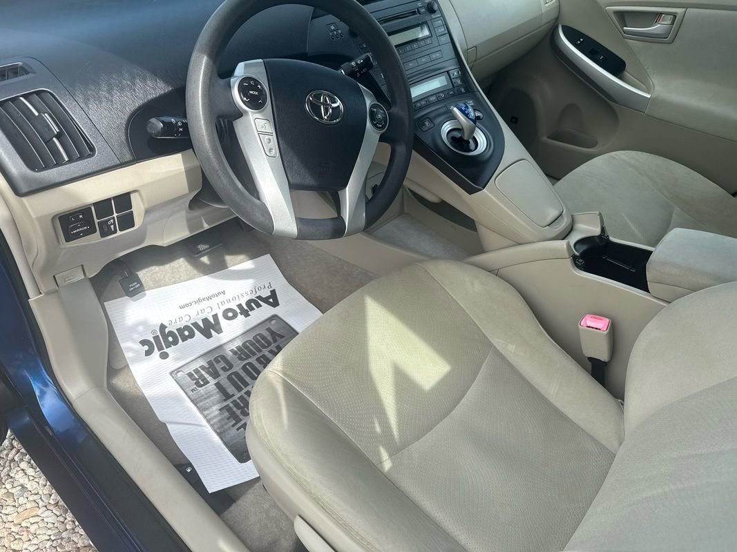 Used 2010 Toyota Prius Two FWD image 30
