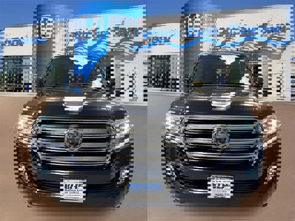 Used 2016 Toyota Land Cruiser image 3