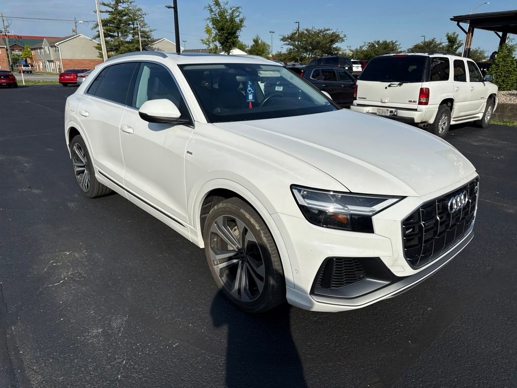 Used 2022 Audi Q8 Premium Plus w/ Premium Plus Package AWD/4WD image 2