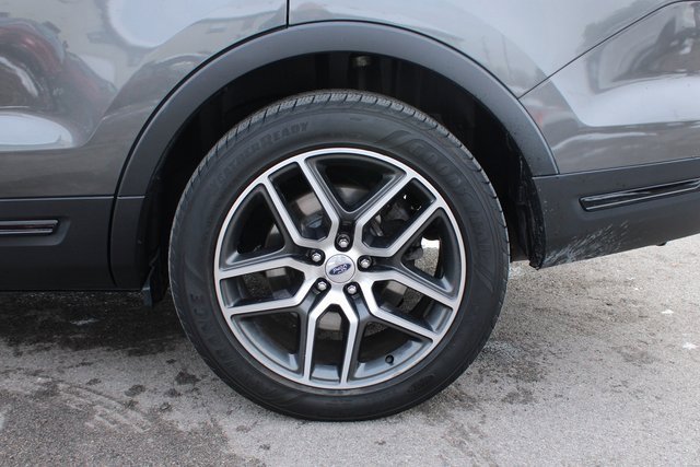 Used 2018 Ford Explorer Sport image 39