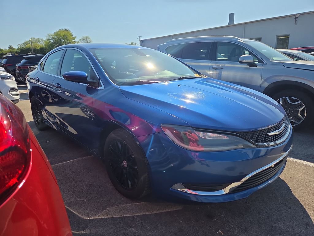 Used 2016 Chrysler 200 Limited image 1