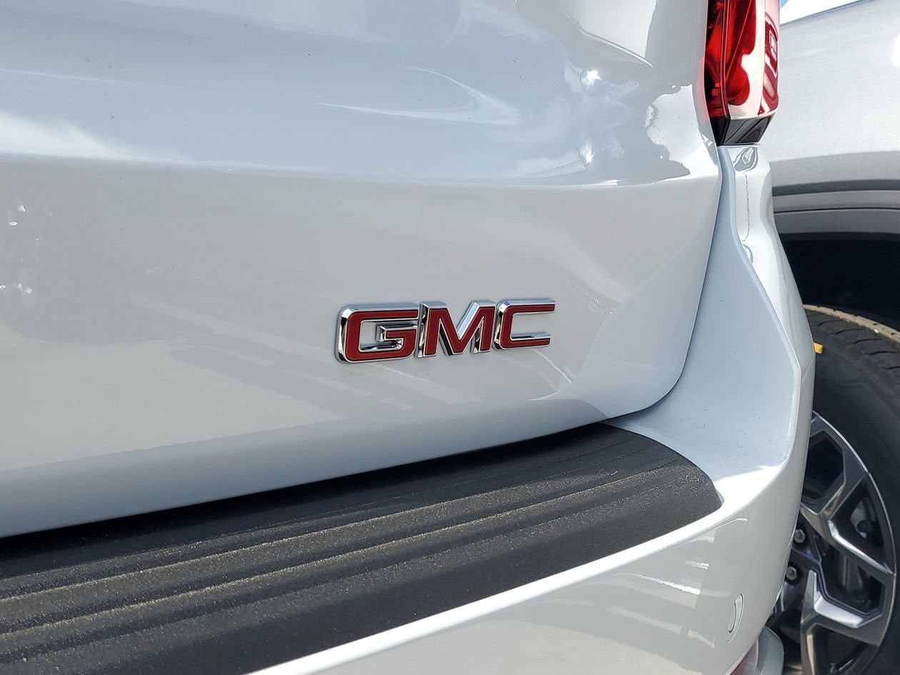 New 2026 GMC Yukon XL Denali w/ Denali Reserve Package AWD/4WD image 7