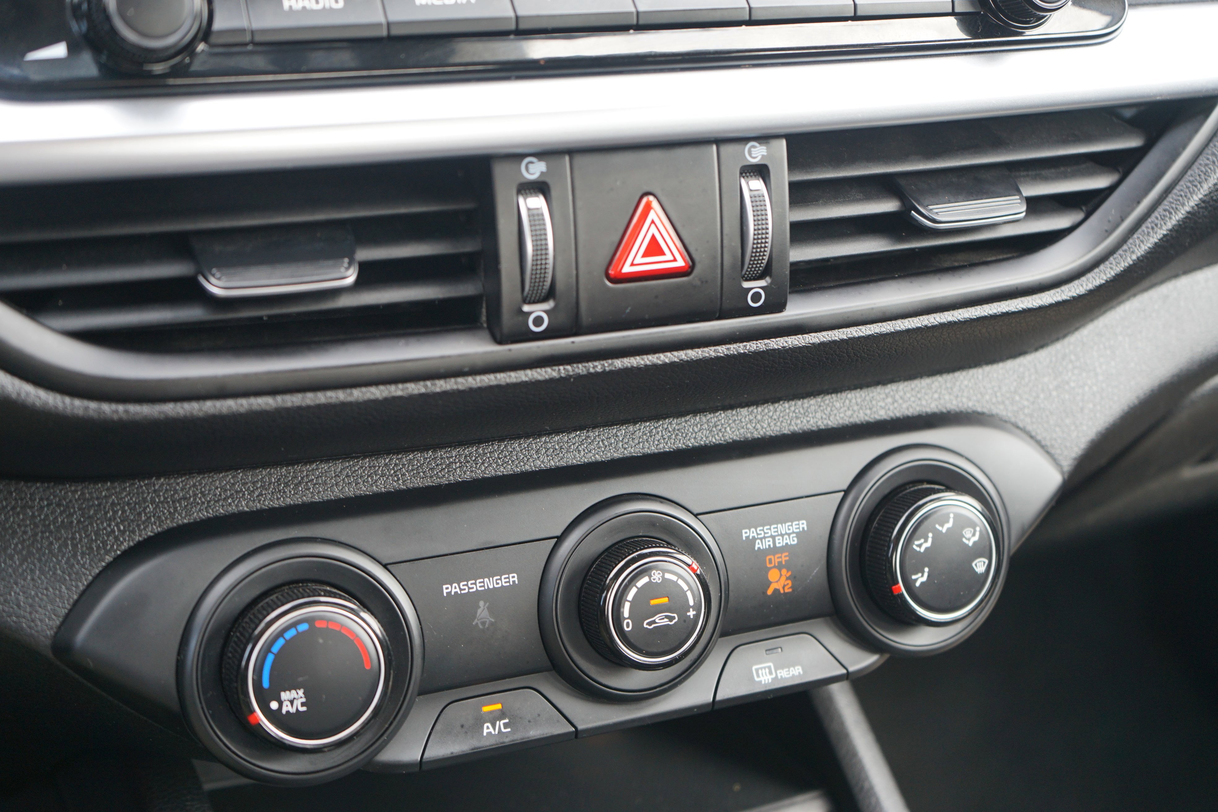 Used 2023 Kia Forte LXS FWD image 17