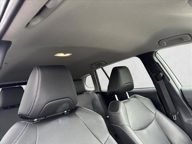 Certified 2025 Toyota Corolla Cross XLE FWD image 30
