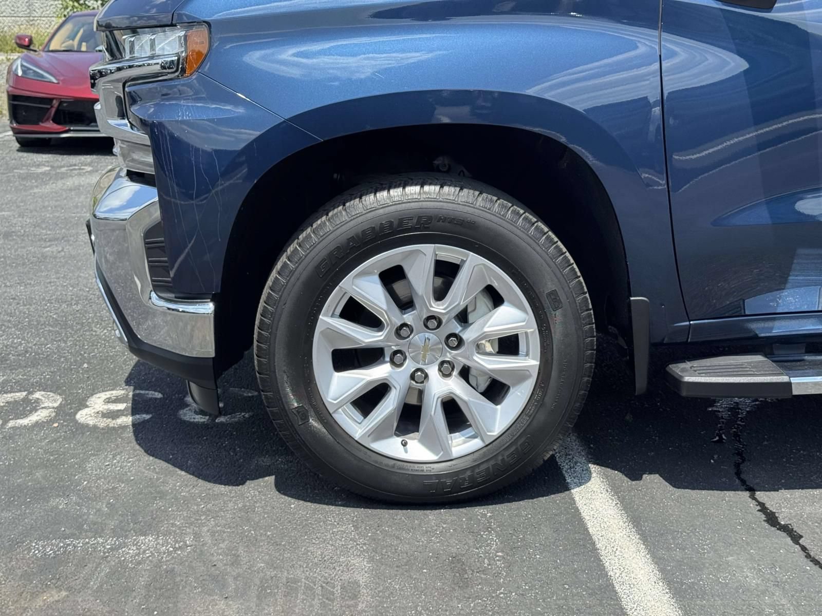 Used 2019 Chevrolet Silverado 1500 LTZ w/ LTZ Plus Package AWD/4WD image 29