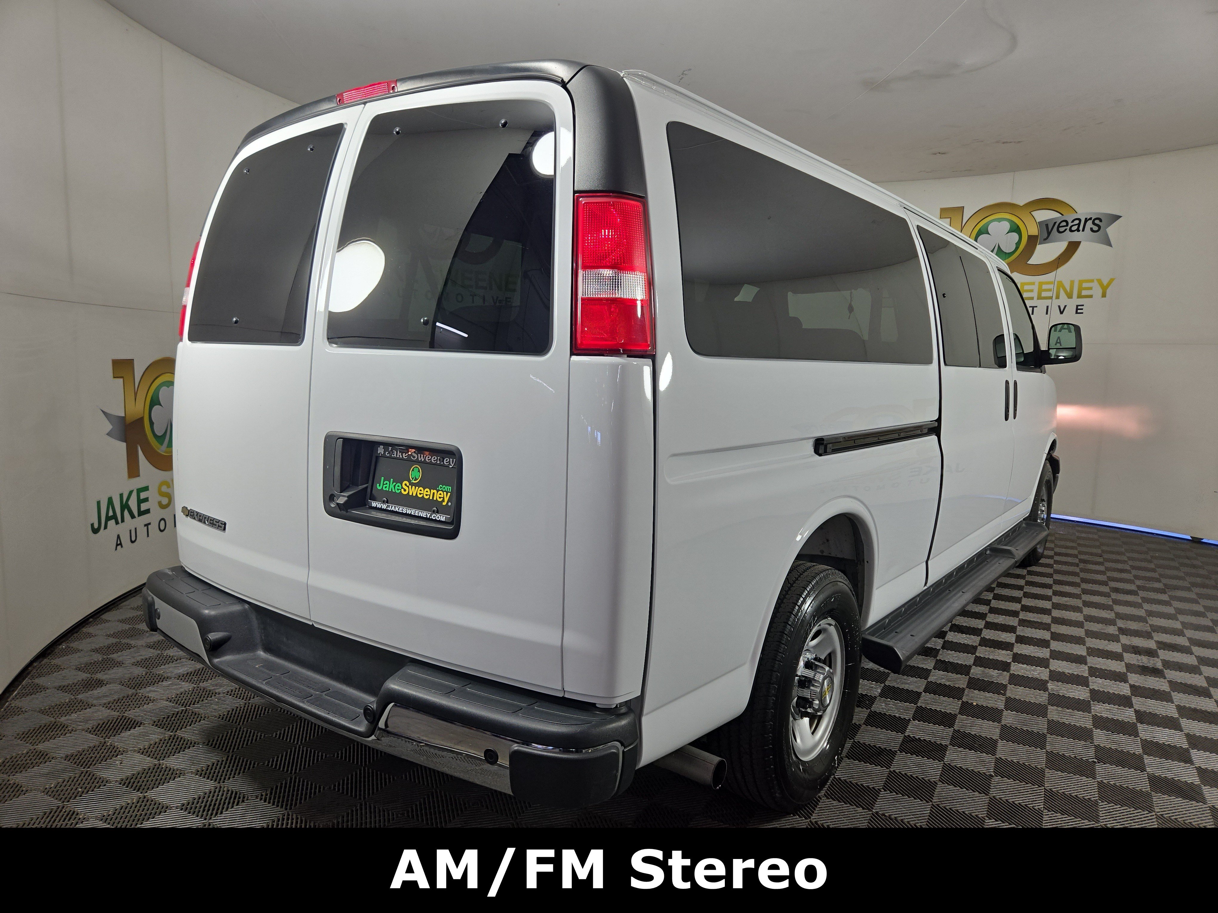 Certified 2025 Chevrolet Express 3500 LT w/ LT Preferred Equipment Group RWD image 9