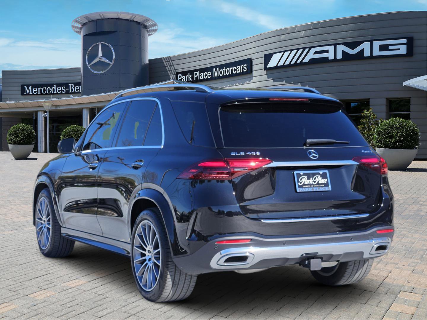 Used 2025 Mercedes-Benz GLE 450 4MATIC image 4