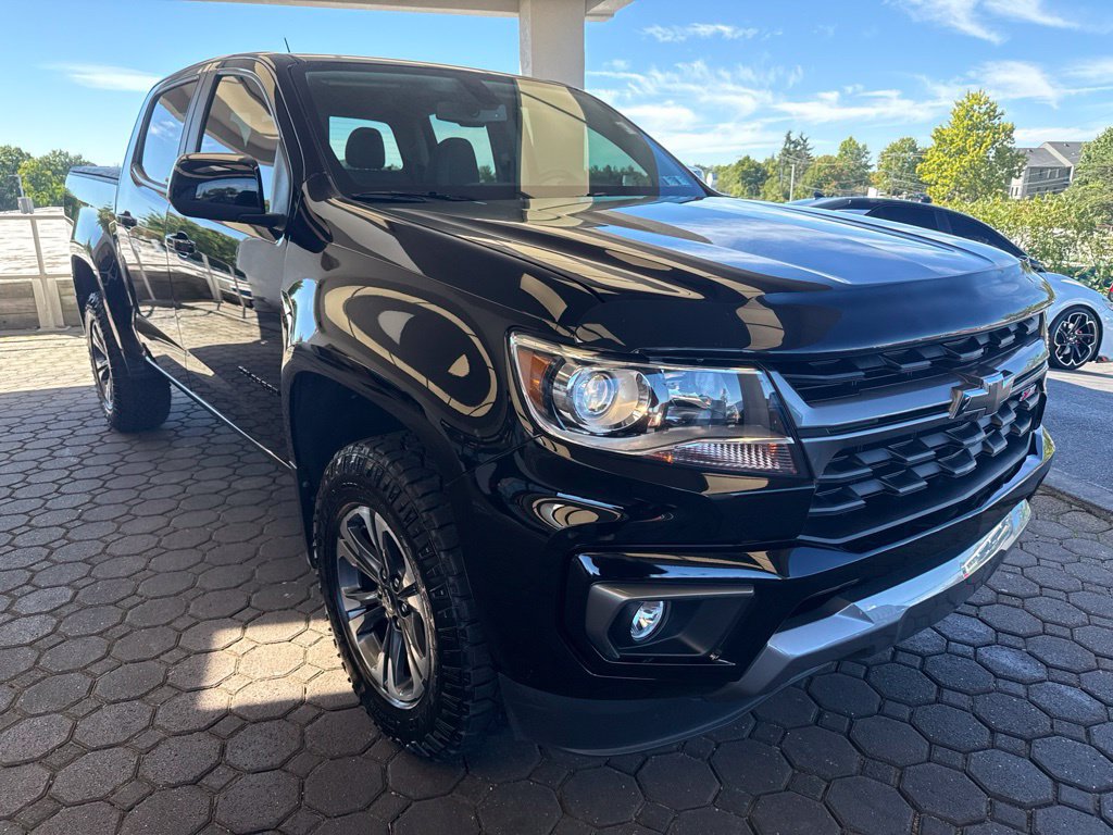 Used 2022 Chevrolet Colorado Z71 AWD/4WD image 4