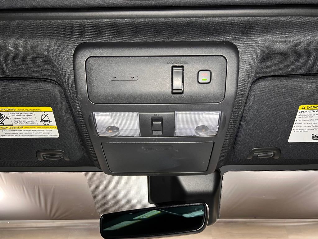 Used 2024 Nissan Frontier PRO-4X w/ Pro Premium Package image 16