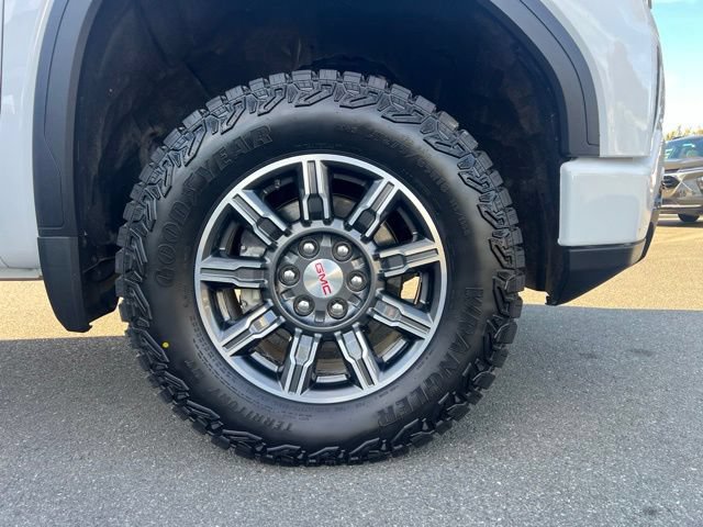 Used 2025 GMC Sierra 1500 AT4 AWD/4WD image 4