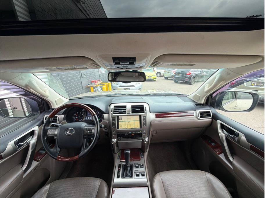 Used 2011 Lexus GX 460 Premium AWD/4WD image 14