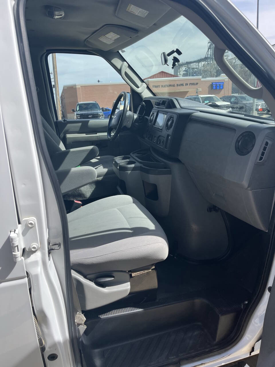 Used 2012 Ford E-350 and Econoline 350 XL w/ Interior Upgrade Pkg image 6