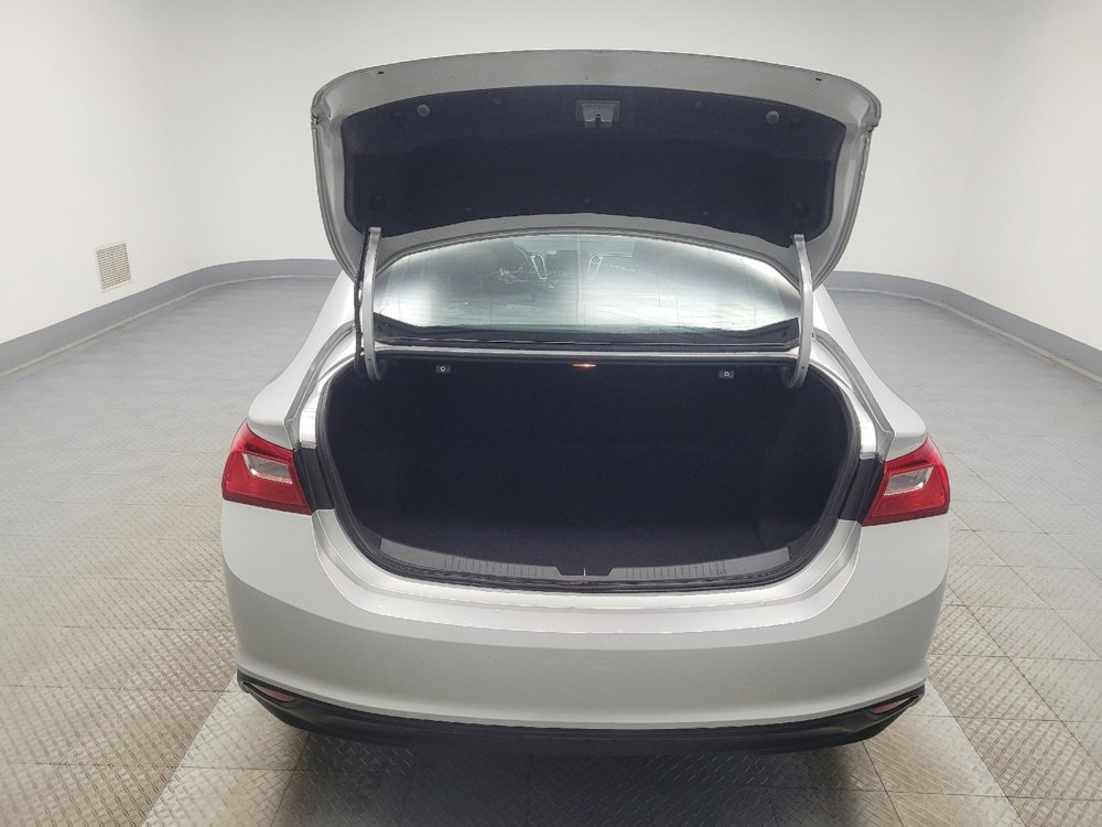 Used 2020 Chevrolet Malibu LS image 29