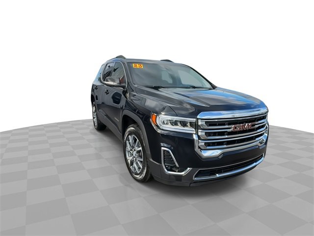 Certified 2023 GMC Acadia SLT w/ Preferred Package image 3