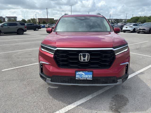 Certified 2025 Honda Pilot Touring image 8