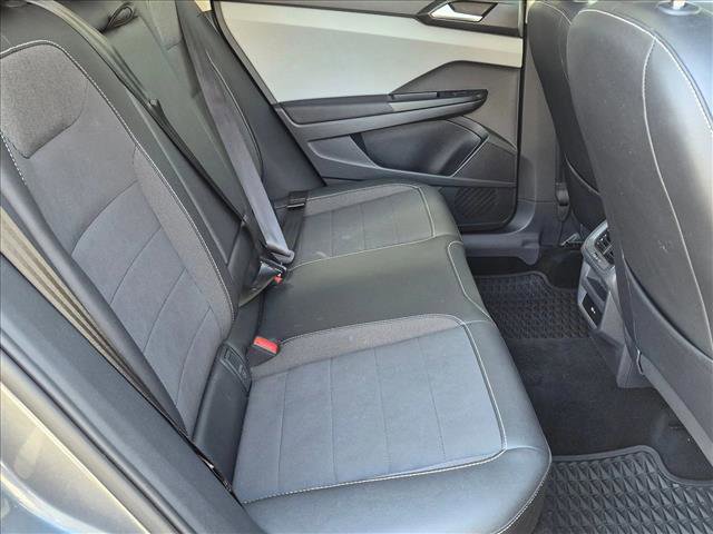 Used 2022 Volkswagen Taos SE image 18