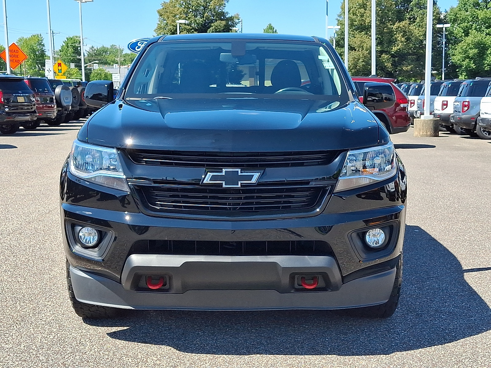 Used 2019 Chevrolet Colorado LT w/ Redline Special Edition AWD/4WD image 3