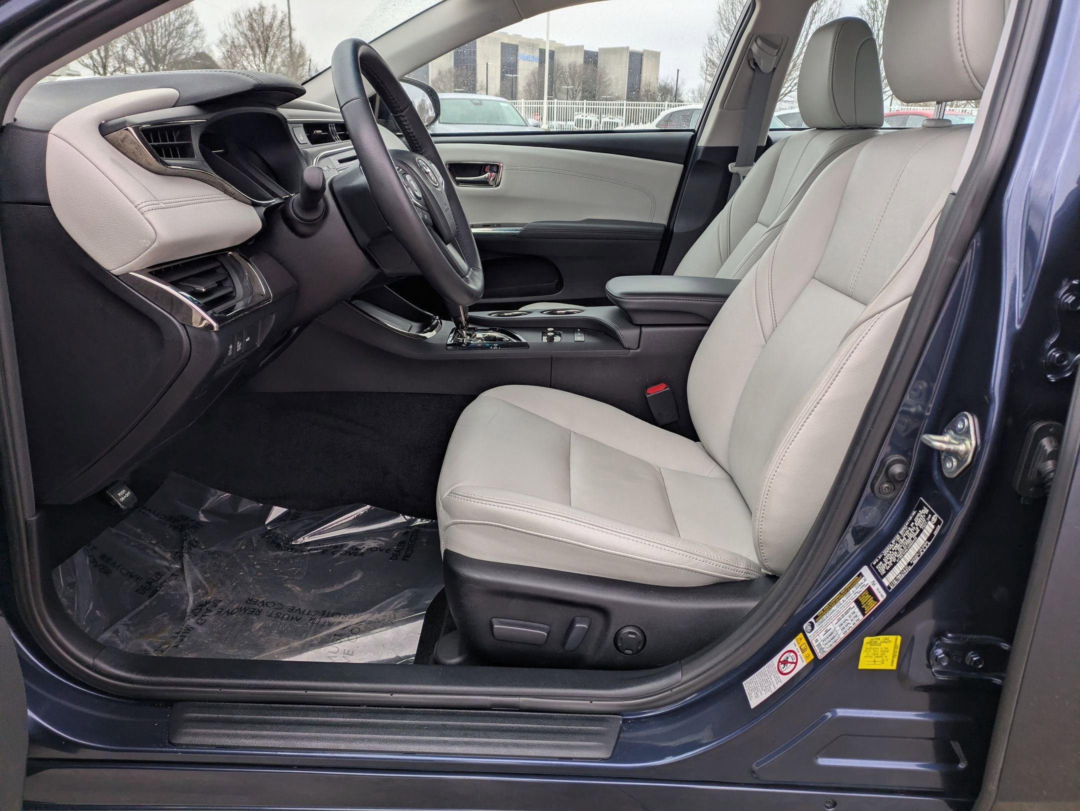 Used 2018 Toyota Avalon XLE Premium w/ All Weather Liner Package image 13