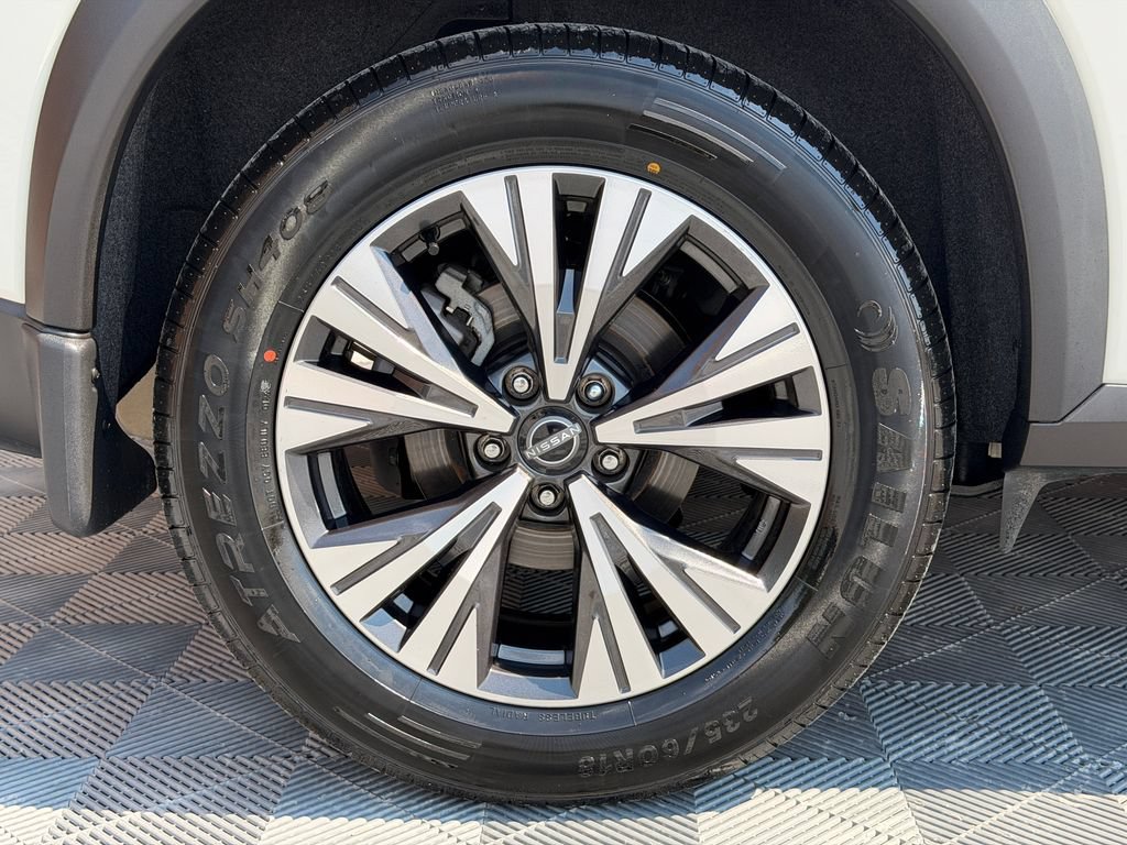 Used 2023 Nissan Rogue SV FWD image 19