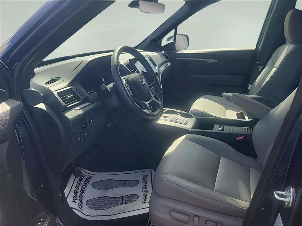 Used 2023 Honda Passport EX-L image 13