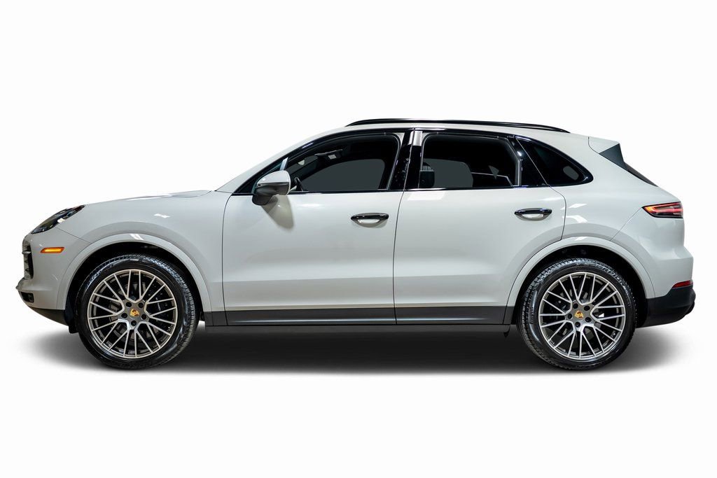 Used 2022 Porsche Cayenne S Platinum AWD/4WD image 22
