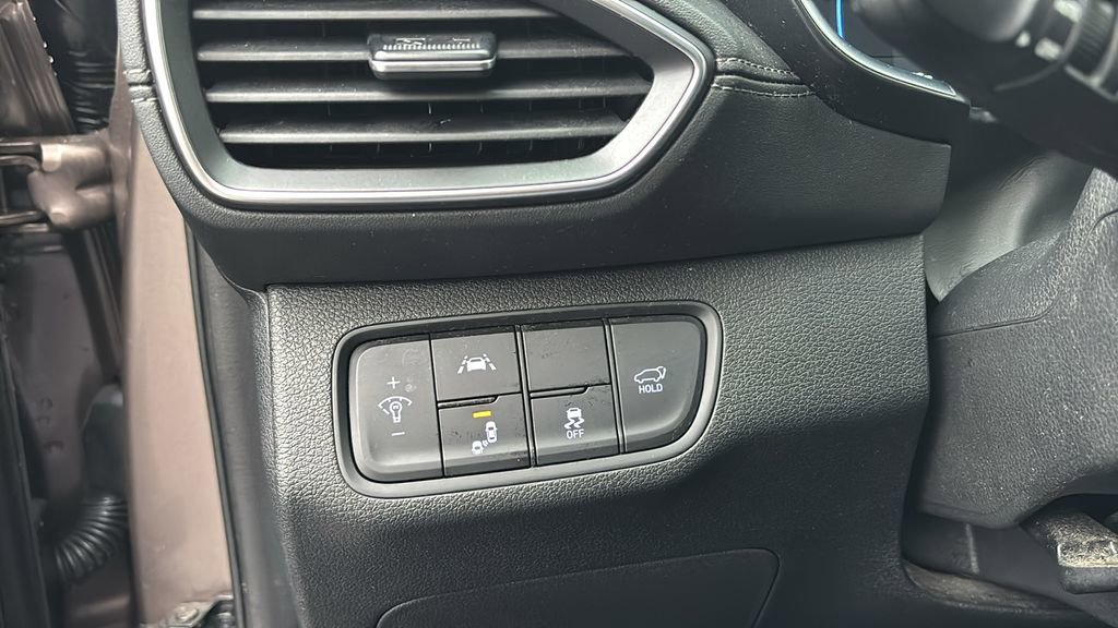 Used 2020 Hyundai Santa Fe SEL w/ Convenience + Premium Package image 15