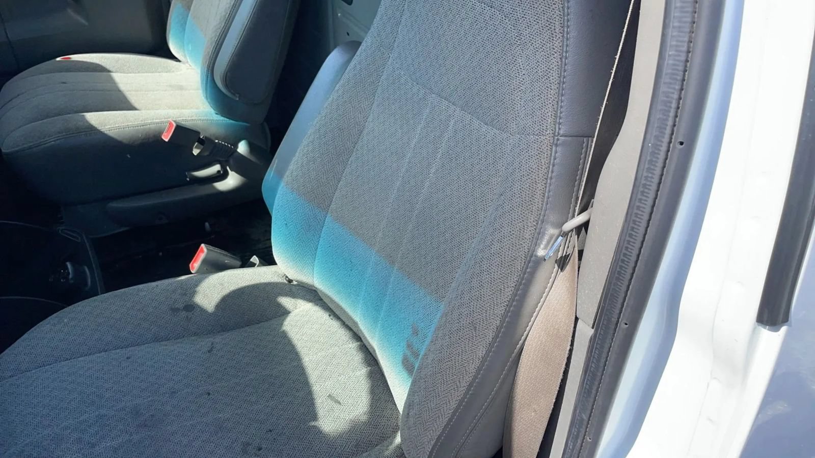 Used 2021 Chevrolet Express 2500 w/ Driver Convenience Package RWD image 22