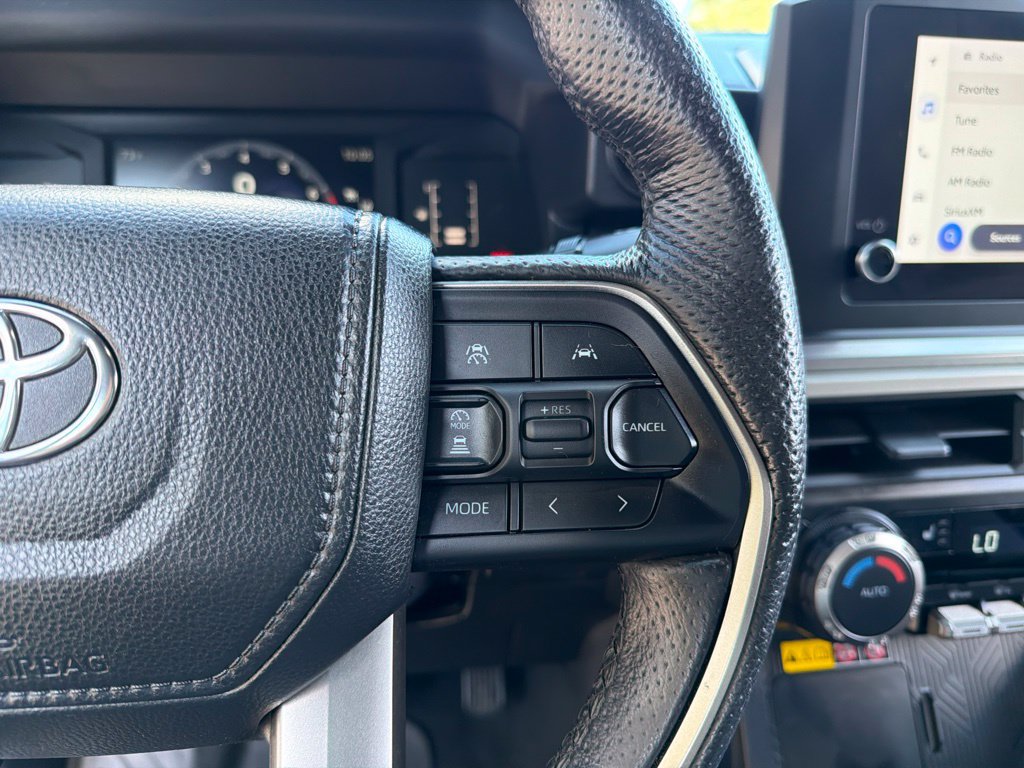 Used 2024 Toyota Tacoma SR5 AWD/4WD image 18