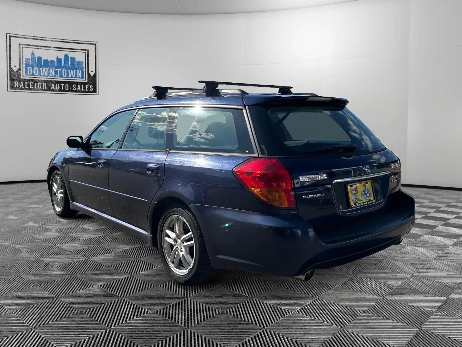 Used 2005 Subaru Legacy 2.5i AWD/4WD image 8