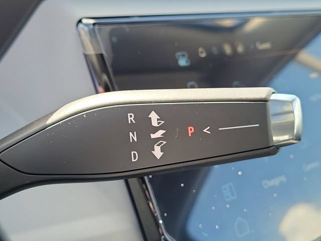 New 2027 Chevrolet Bolt RS w/ Technology Package FWD image 29