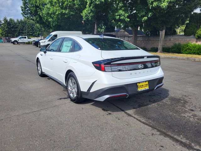New 2025 Hyundai Sonata SE image 3