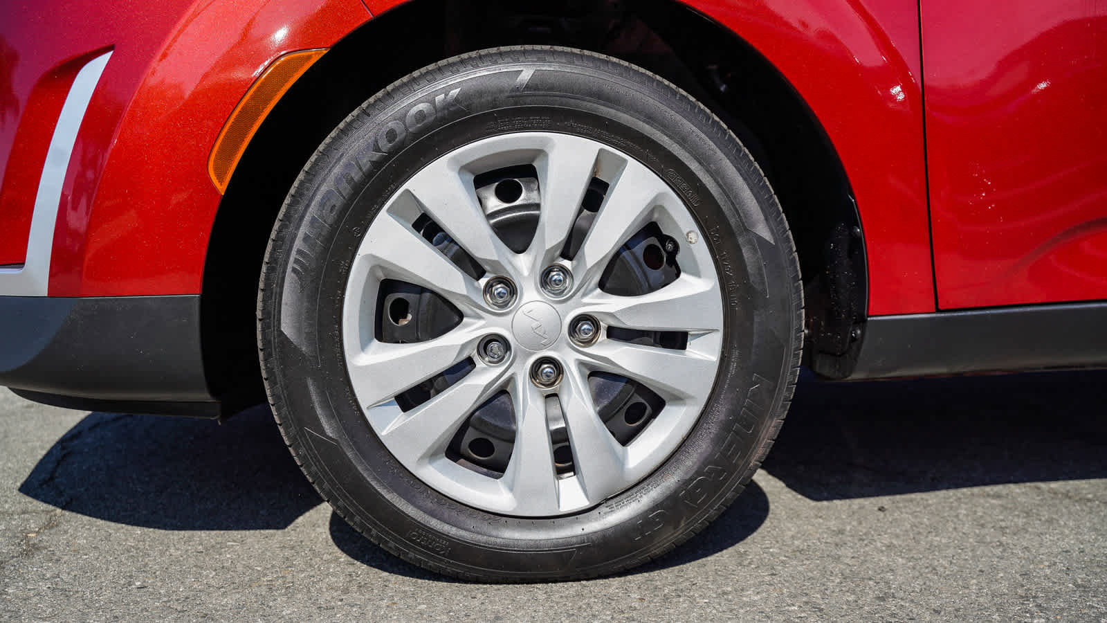 Used 2023 Kia Soul LX image 7