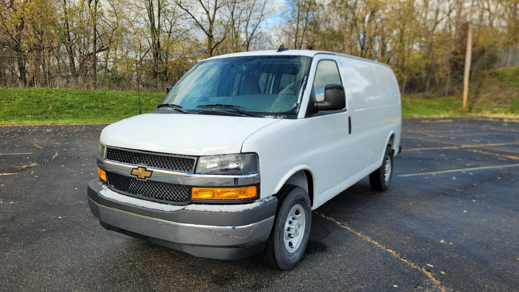 New 2025 Chevrolet Express 2500 w/ Communications Package RWD image 5