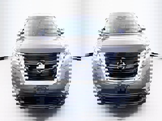 New 2025 Nissan Pathfinder S image 2