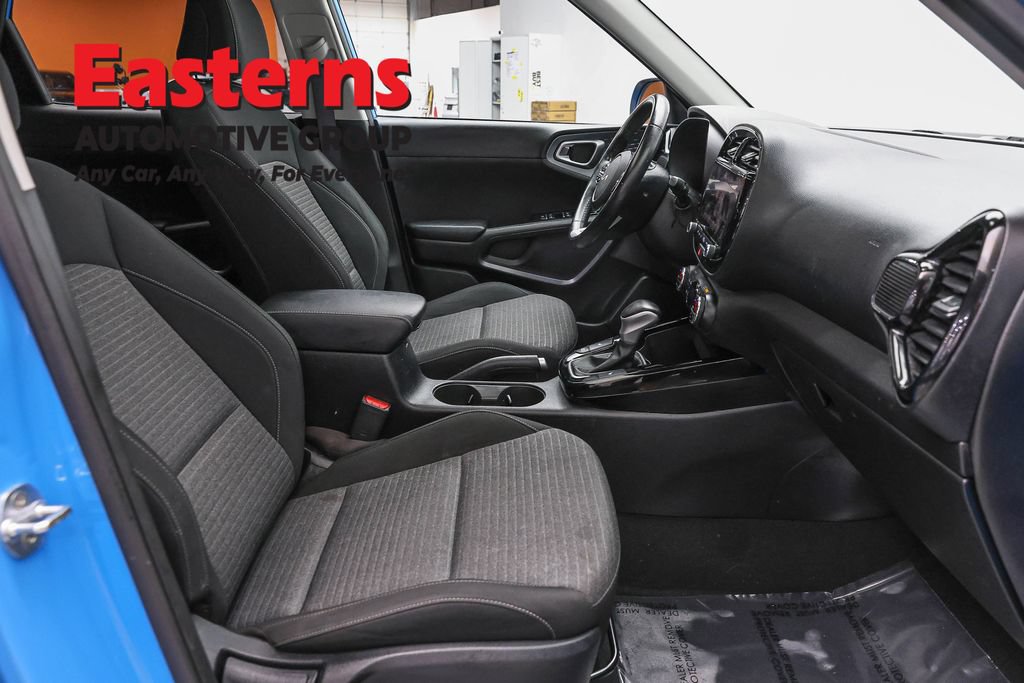 Used 2023 Kia Soul EX FWD image 25