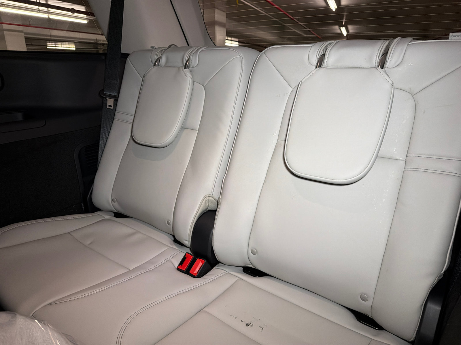 New 2027 Lincoln Aviator AWD image 21