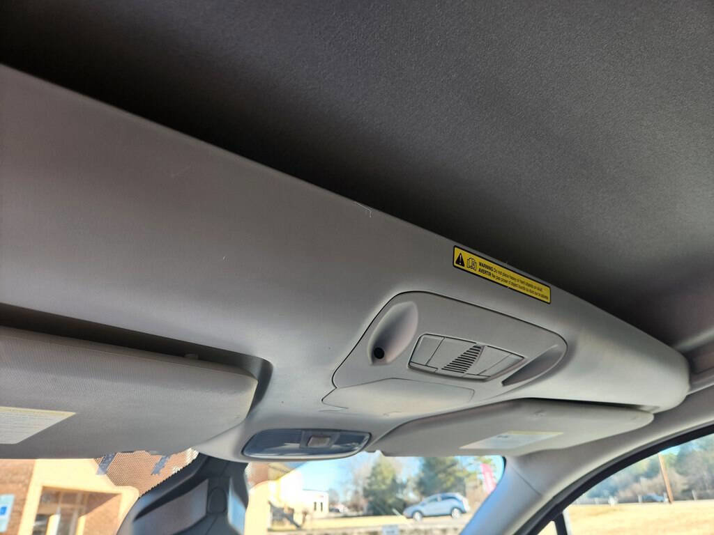 Used 2020 Ford Transit Connect XL FWD image 17