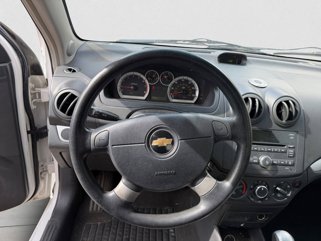 Used 2010 Chevrolet Aveo LT FWD image 9