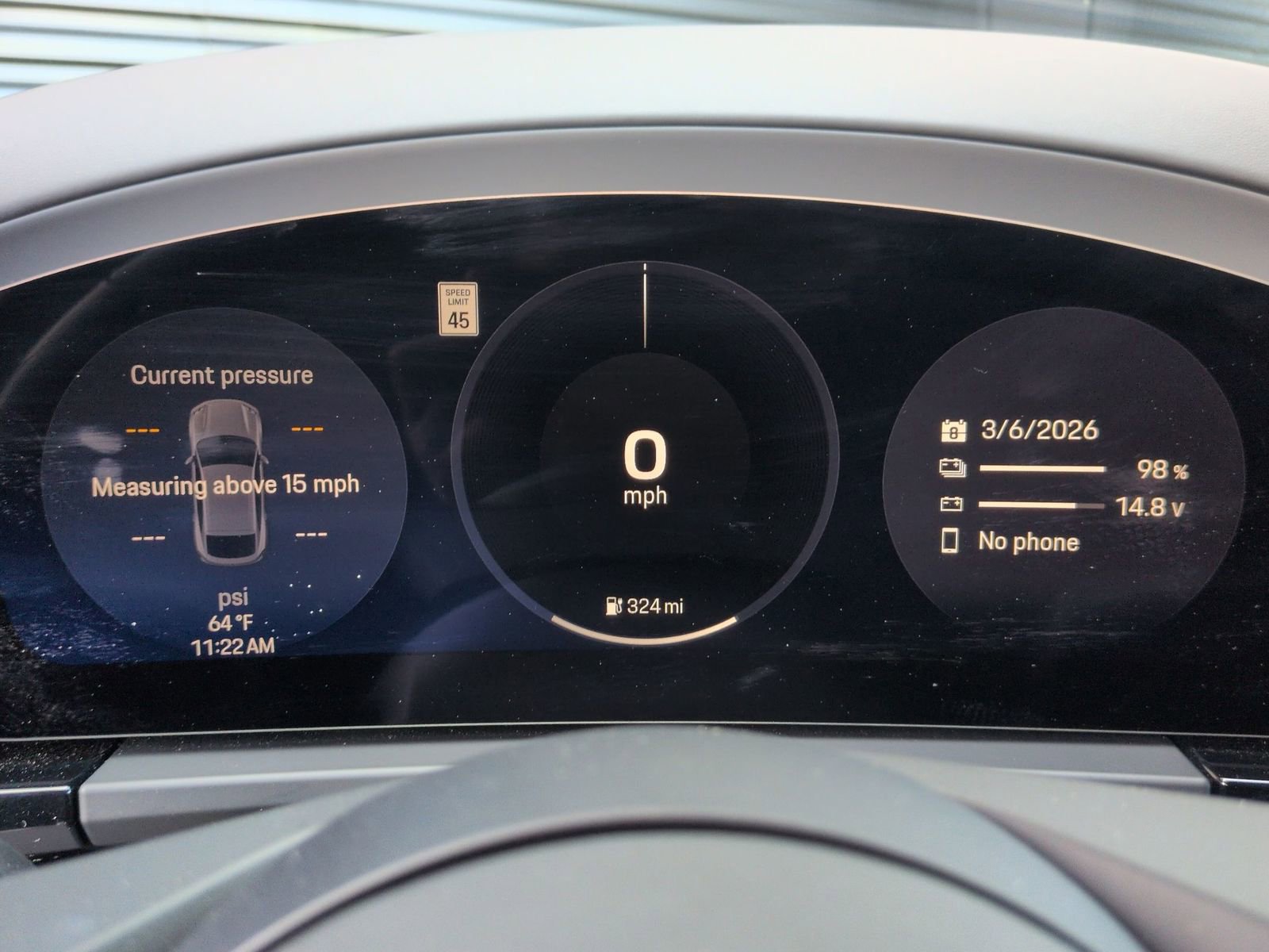 Certified 2025 Porsche Macan Electric image 17