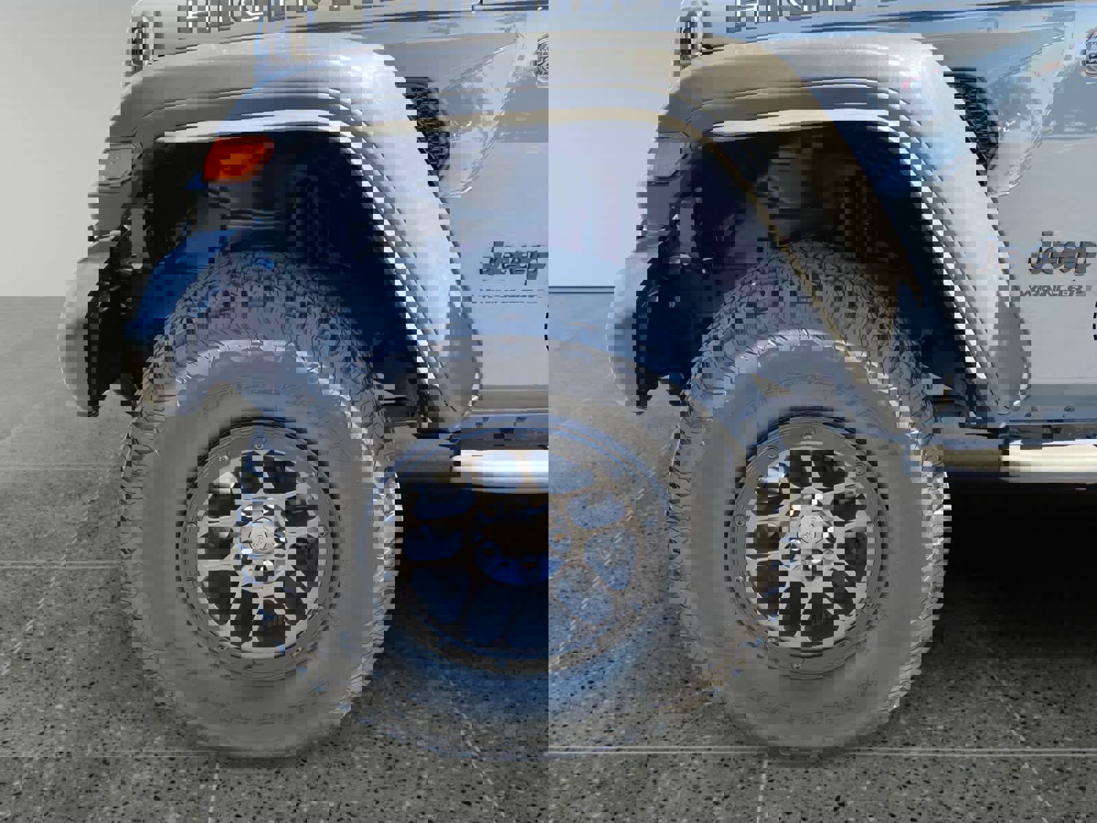 Used 2023 Jeep Wrangler Unlimited Sport image 14