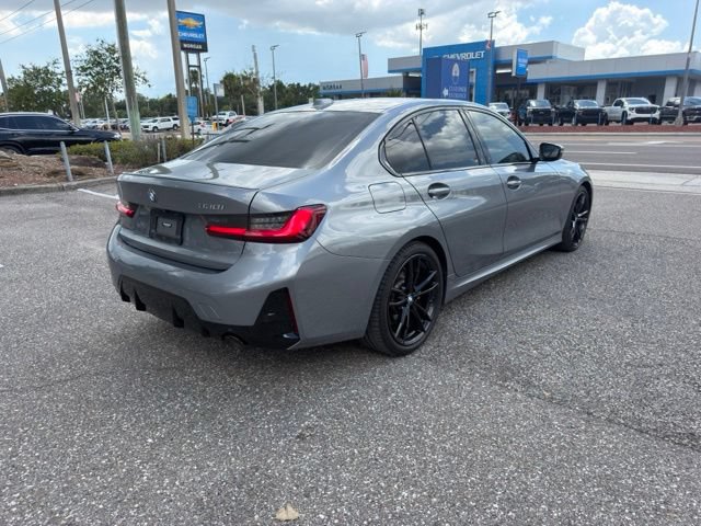Used 2023 BMW 330i Sedan w/ M Sport Package RWD image 4